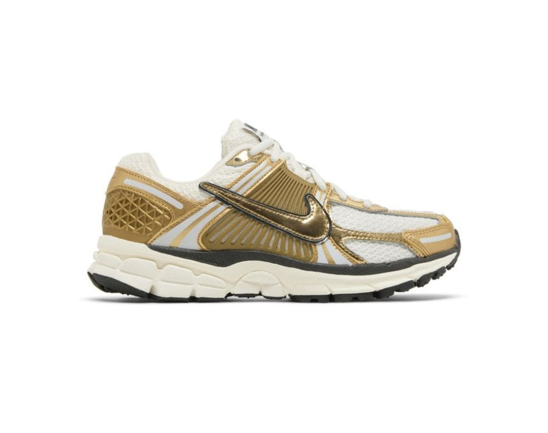 Nike Zoom Vomero 5 'Metallic Gold'