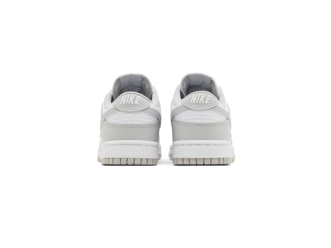 حذاء نايكي دانك لو "الضباب الرمادي"