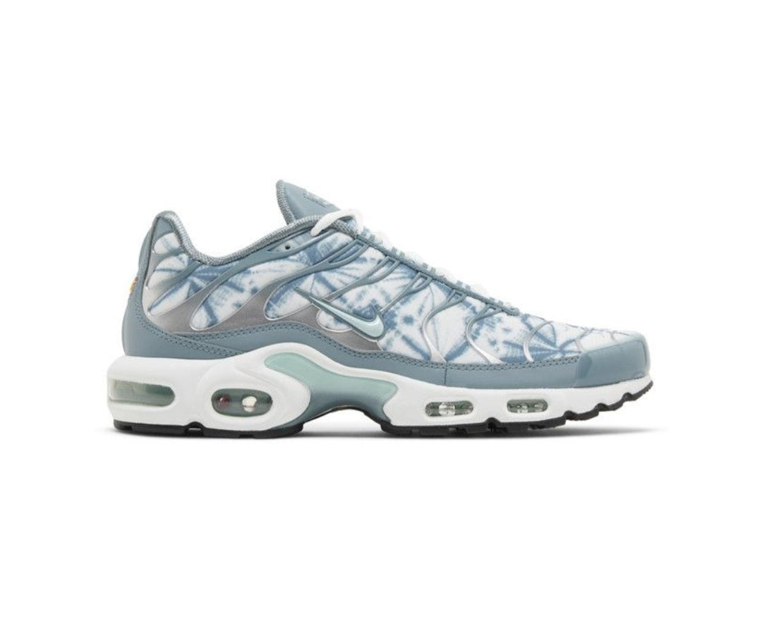 نايكي إير ماكس بلس "الممر المائي"